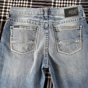 Ariat M2 Traditional Relaxed Boot Cut Jeans size 34/34